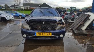 uszkodzony samochody osobowe Citroën Xsara  2003/4