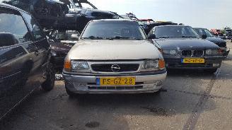 Ocazii autoturisme Opel Astra Astra F (53/54/58/59) Hatchback 1.6i GL/GLS (X16SZR) [55kW]  (09-1991/01-1998) 1996/10