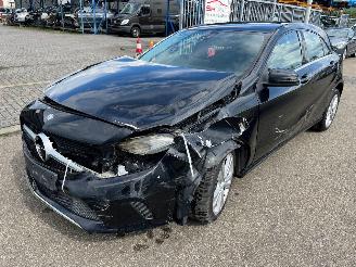 škoda osobní automobily Mercedes A-klasse  2016/1