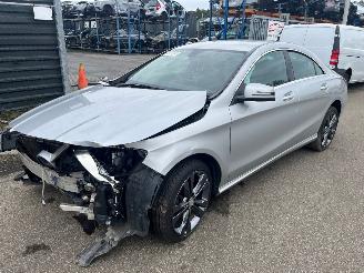 uszkodzony samochody ciężarowe Mercedes Cla-klasse  2014/1