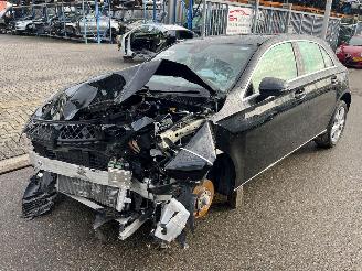 dañado vehículos comerciales Mercedes A-klasse  2019/1