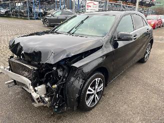 škoda osobní automobily Mercedes A-klasse  2016/1