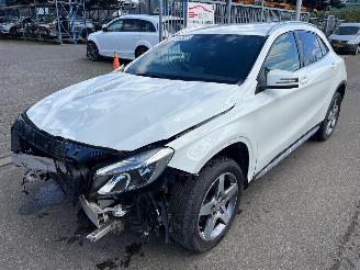 Vaurioauto  passenger cars Mercedes GLA  2015/1