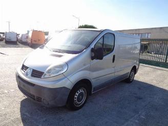 disassembly commercial vehicles Renault Trafic 2.0 DCI  115 M9R 2009/1