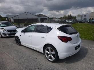 Démontage voiture Opel Astra 1.7 CDTI    A17DTJ 2010/5