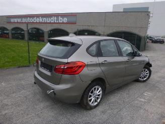 Unfallwagen BMW 2-serie 1.5D 2015/7
