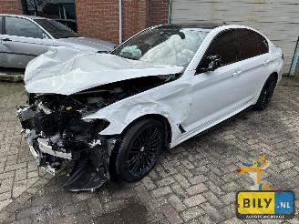 uszkodzony samochody osobowe BMW 5-serie  2018/1