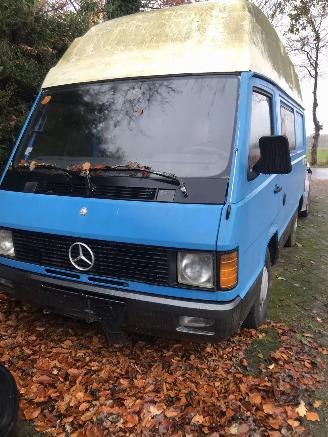 démontage  camping cars Mercedes  MB 100 CAMPER 1980/1