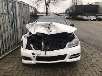 uszkodzony samochody osobowe Mercedes C-klasse C 200 CDI COUPE 2012/7