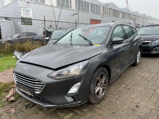 Salvage car Ford Focus Focus 4 Wagon, Combi, 2018 1.0 Ti-VCT EcoBoost 12V 125 2019/1