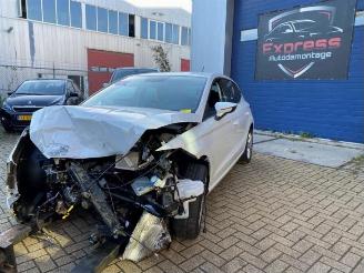 Coche accidentado Seat Ibiza Ibiza V (KJB), Hatchback 5-drs, 2017 1.0 MPI 12V 2019