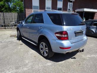 Mercedes ML  picture 3